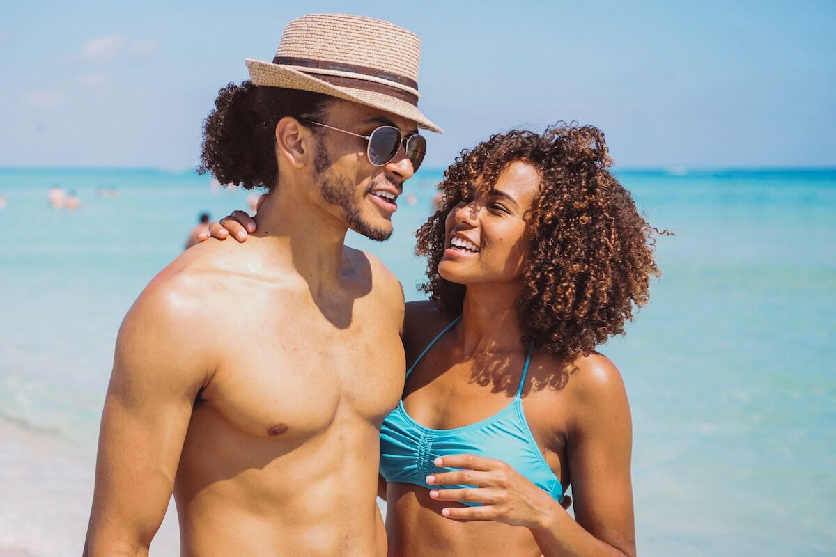 Couple at a turquoise Philippine beach